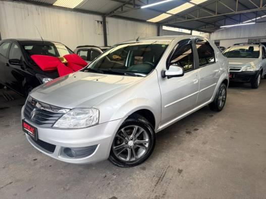 RENAULT - LOGAN - 2013/2013 - Prata - R$ 29.900,00