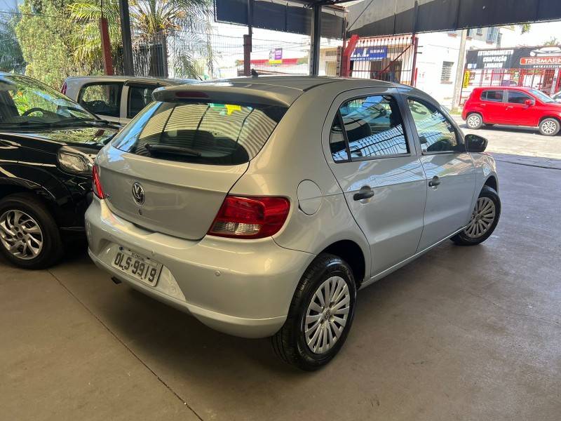 VOLKSWAGEN - GOL - 2013/2013 - Prata - R$ 31.900,00