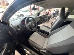 VOLKSWAGEN - UP - 2015/2015 - Preta - R$ 31.900,00