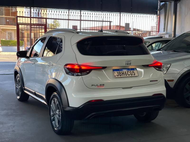FIAT - PULSE - 2022/2022 - Branca - R$ 90.900,00