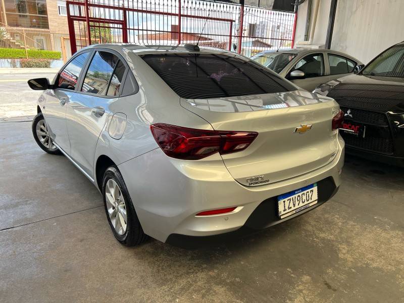 CHEVROLET - ONIX - 2019/2020 - Prata - R$ 69.900,00