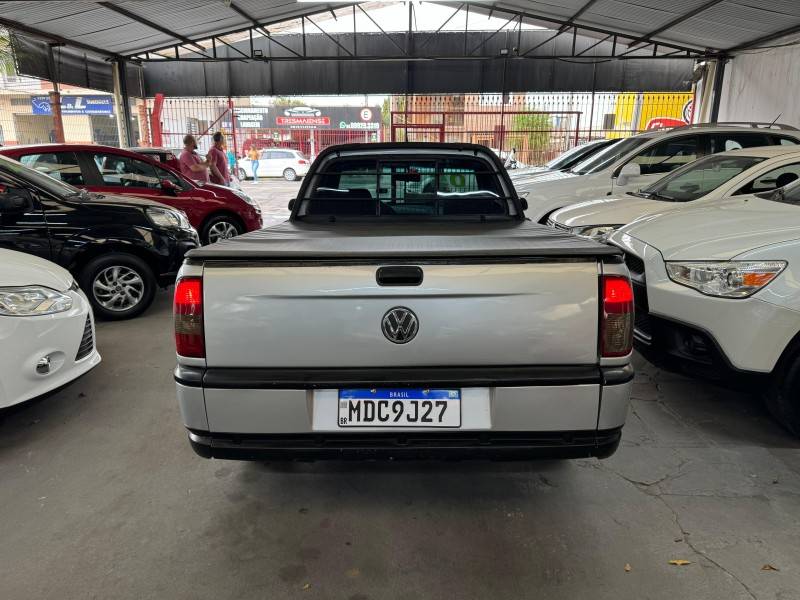 VOLKSWAGEN - SAVEIRO - 2005/2005 - Prata - R$ 27.900,00