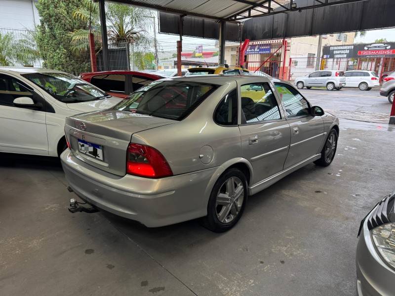 CHEVROLET - VECTRA - 2005/2005 - Bege - R$ 29.900,00