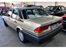 FORD - VERSAILLES - 1993/1994 - Dourada - R$ 38.900,00