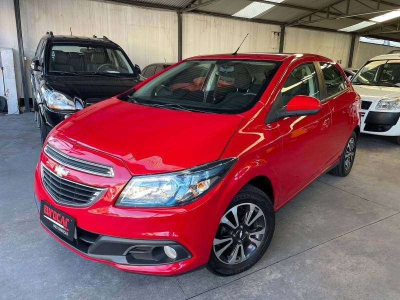 CHEVROLET - ONIX - 2012/2013 - Vermelha - R$ 47.900,00