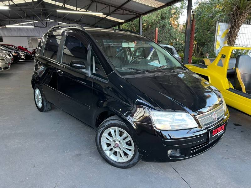 FIAT - IDEA - 2010/2010 - Preta - R$ 29.900,00