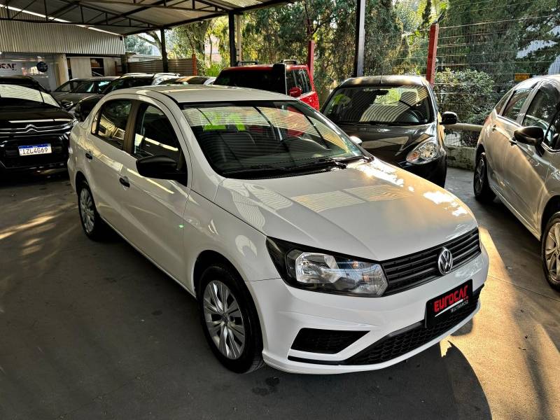 VOLKSWAGEN - VOYAGE - 2020/2021 - Branca - R$ 55.900,00