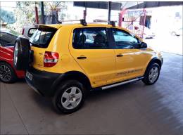 VOLKSWAGEN - CROSSFOX - 2007/2008 - Amarela - R$ 31.900,00