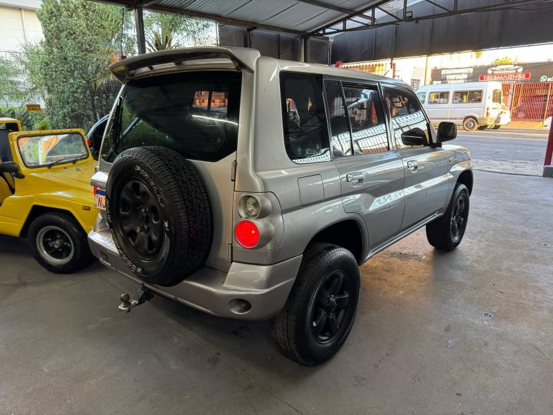 MITSUBISHI - PAJERO TR4 - 2008/2008 - Prata - R$ 42.900,00