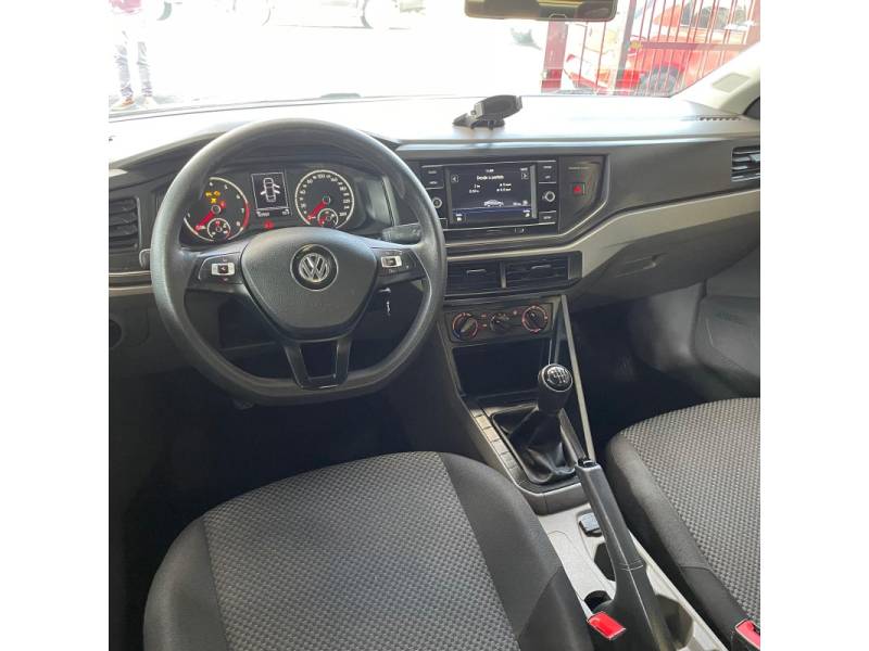 VOLKSWAGEN - VIRTUS - 2018/2019 - Branca - R$ 66.900,00