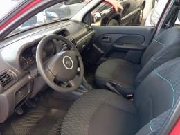 RENAULT - CLIO - 2016/2016 - Vermelha - R$ 36.900,00