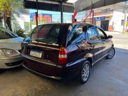 FIAT - PALIO - 2003/2003 - Vermelha - R$ 18.900,00