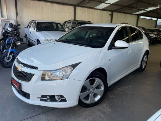 CHEVROLET - CRUZE - 2012/2013 - Branca - R$ 59.900,00