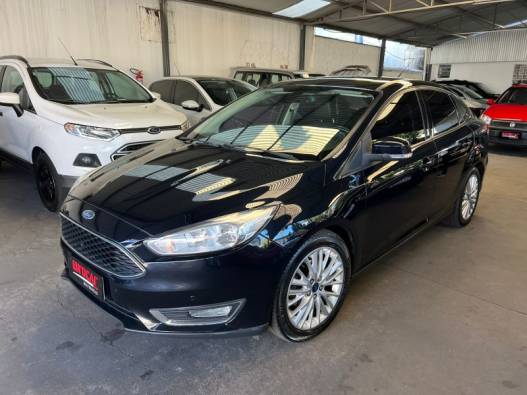 FORD - FOCUS - 2016/2016 - Preta - R$ 54.900,00