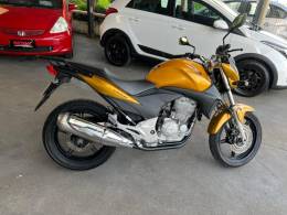 HONDA - CB 300R - 2011/2011 - Dourada - R$ 12.900,00