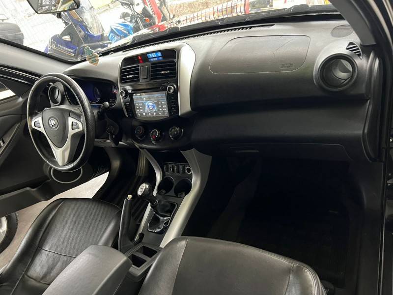 LIFAN - X60 - 2014/2014 - Preta - R$ 29.900,00