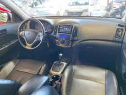 HYUNDAI - I30 - 2011/2012 - Prata - R$ 51.900,00