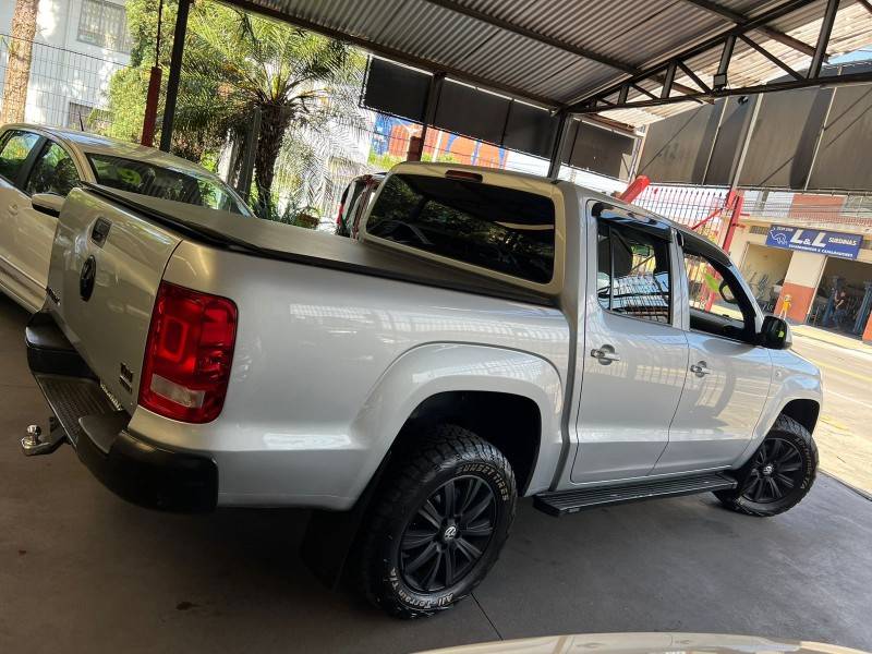 VOLKSWAGEN - AMAROK - 2014/2014 - Prata - R$ 79.900,00