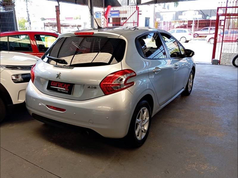 PEUGEOT - 208 - 2014/2014 - Prata - R$ 41.900,00