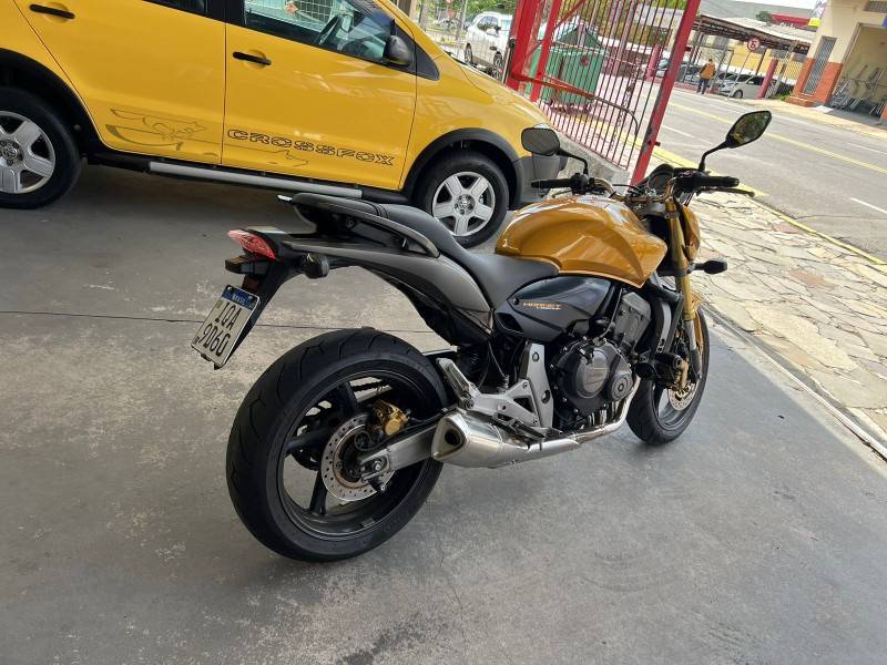 HONDA - CB 600F - 2009/2009 - Amarela - R$ 35.900,00