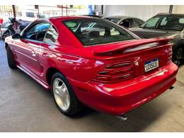 FORD - MUSTANG - 1994/1995 - Vermelha - R$ 162.900,00