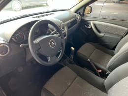 RENAULT - LOGAN - 2011/2011 - Cinza - R$ 21.900,00