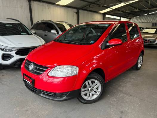 VOLKSWAGEN - FOX - 2010/2010 - Vermelha - R$ 28.900,00