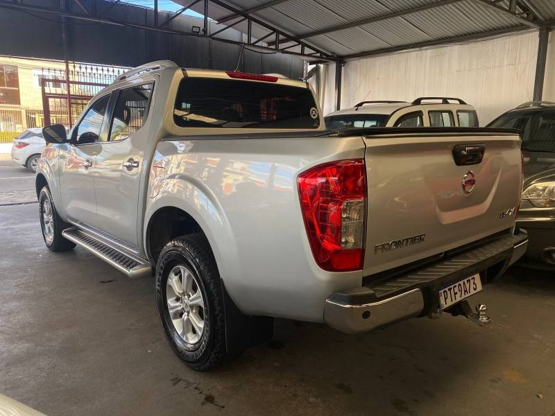 NISSAN - FRONTIER - 2018/2018 - Cinza - R$ 136.900,00