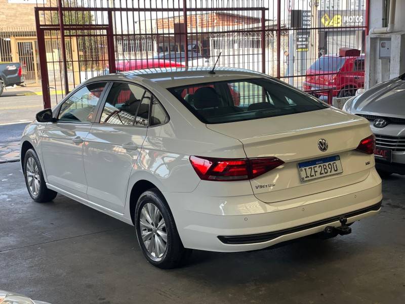 VOLKSWAGEN - VIRTUS - 2018/2019 - Branca - R$ 66.900,00
