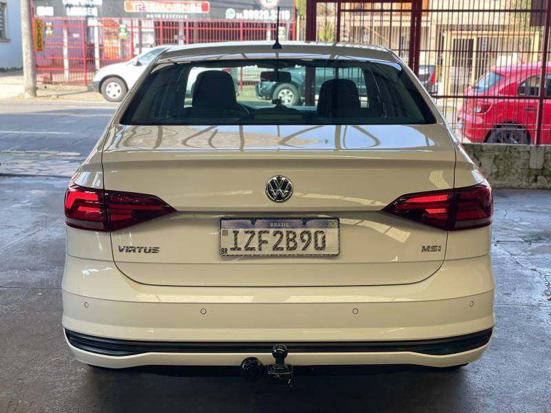 VOLKSWAGEN - VIRTUS - 2018/2019 - Branca - R$ 66.900,00