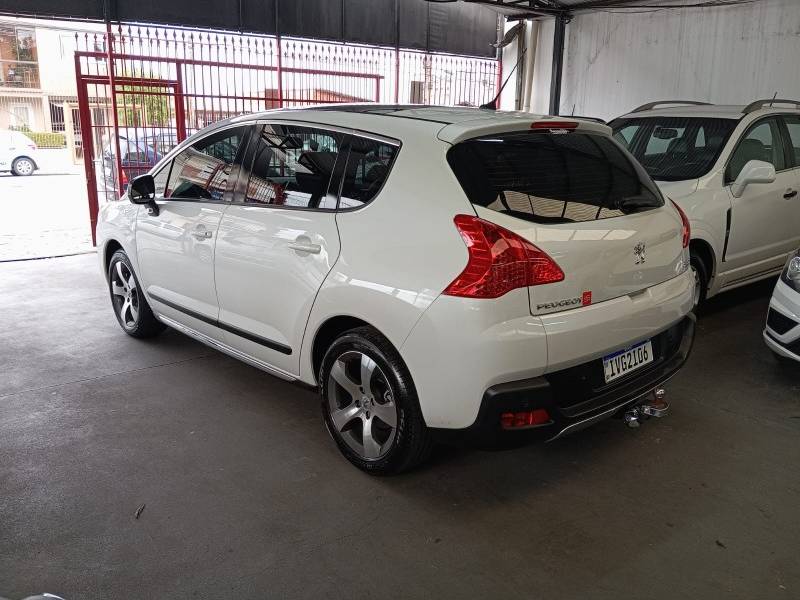 PEUGEOT - 3008 - 2012/2013 - Branca - R$ 48.900,00