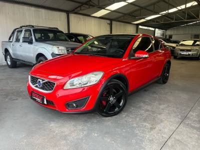 VOLVO - C30 - 2011/2011 - Vermelha - R$ 38.900,00