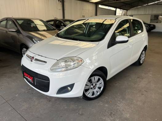 FIAT - PALIO - 2014/2014 - Branca - R$ 39.900,00