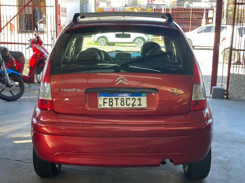 CITROËN - C3 - 2011/2012 - Vermelha - R$ 27.900,00