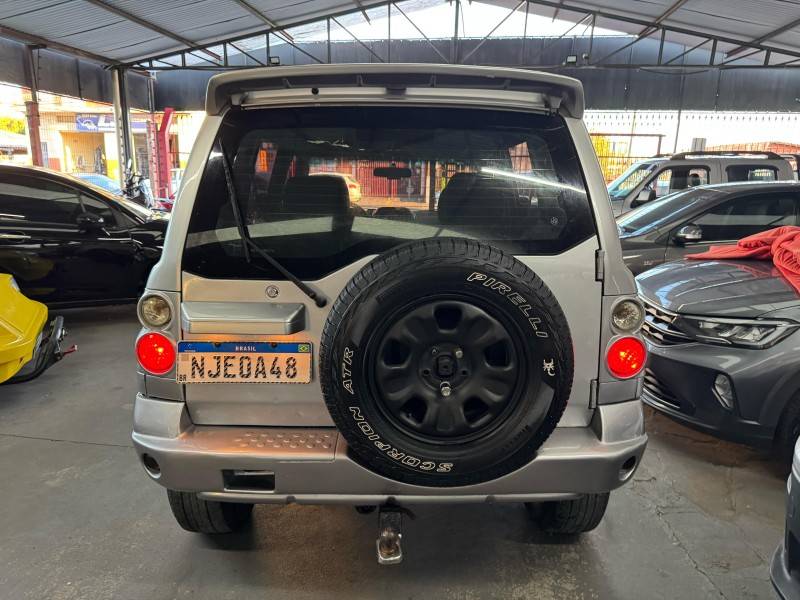 MITSUBISHI - PAJERO TR4 - 2008/2008 - Prata - R$ 42.900,00