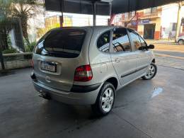 RENAULT - SCÉNIC - 2010/2010 - Prata - R$ 26.900,00