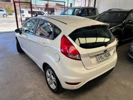 FORD - FIESTA - 2017/2017 - Branca - R$ 57.900,00