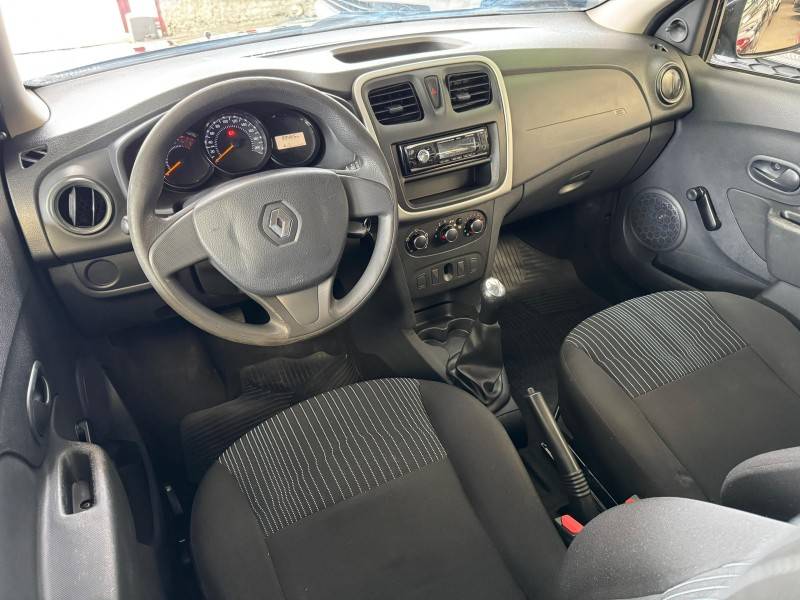 RENAULT - SANDERO - 2015/2015 - Preta - R$ 33.900,00