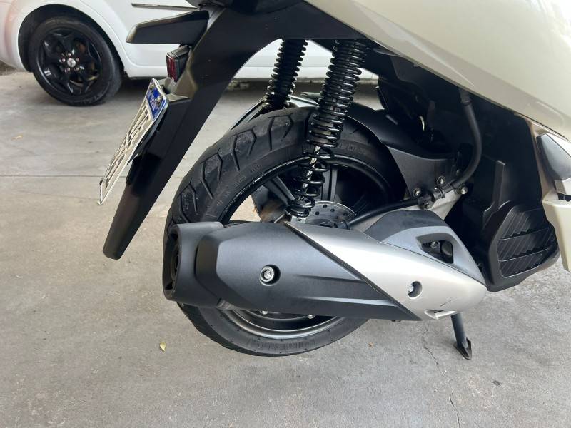 HONDA - PCX - 2019/2019 - Branca - R$ 17.900,00