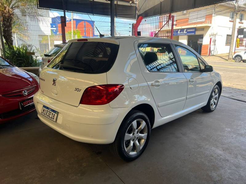 PEUGEOT - 307 - 2012/2012 - Branca - R$ 31.900,00