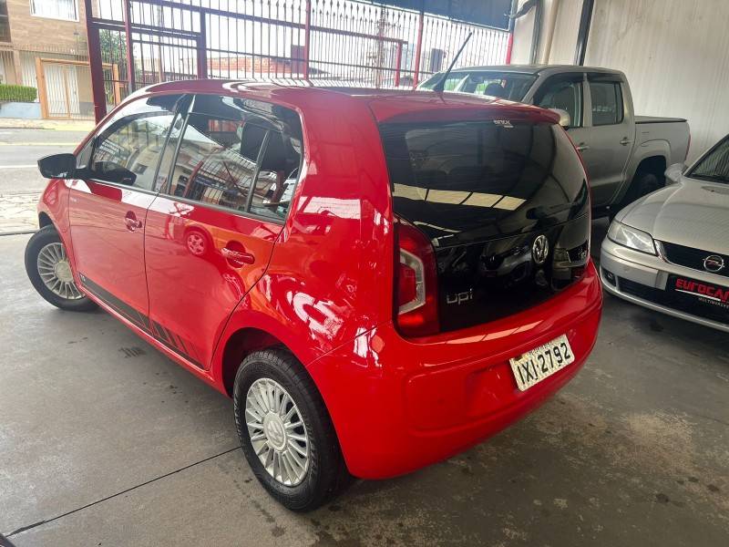 VOLKSWAGEN - UP - 2016/2017 - Vermelha - R$ 54.900,00