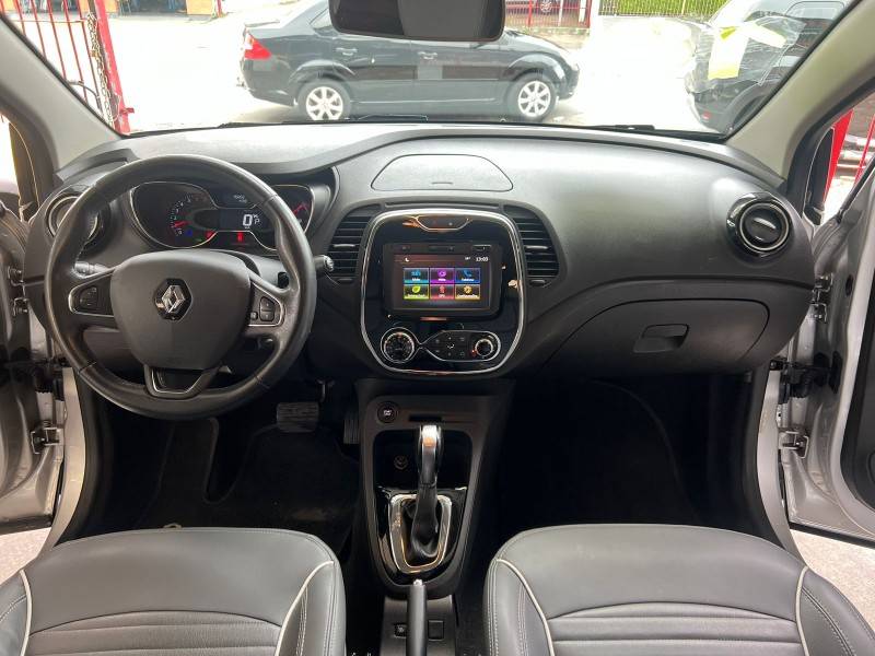 RENAULT - CAPTUR - 2018/2018 - Branca - R$ 74.900,00