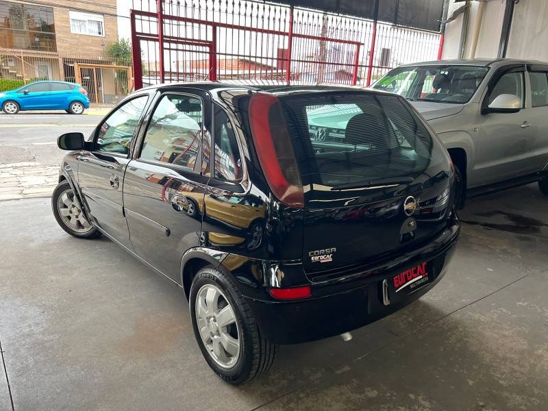 CHEVROLET - CORSA - 2009/2009 - Preta - R$ 27.900,00