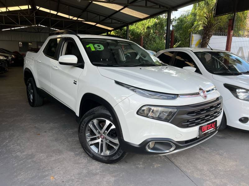 FIAT - TORO - 2019/2019 - Branca - R$ 99.900,00