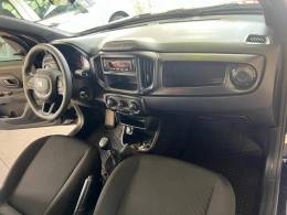 FIAT - STRADA - 2023/2024 - Preta - R$ 84.900,00