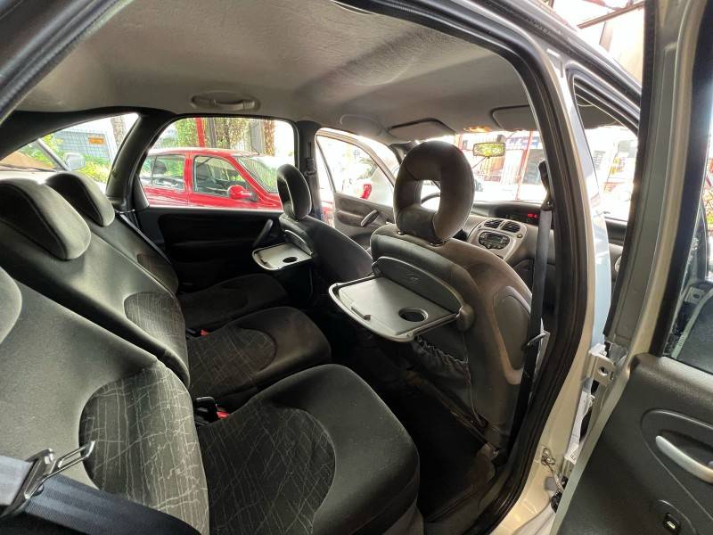 CITROËN - XSARA - 2011/2011 - Prata - R$ 22.900,00