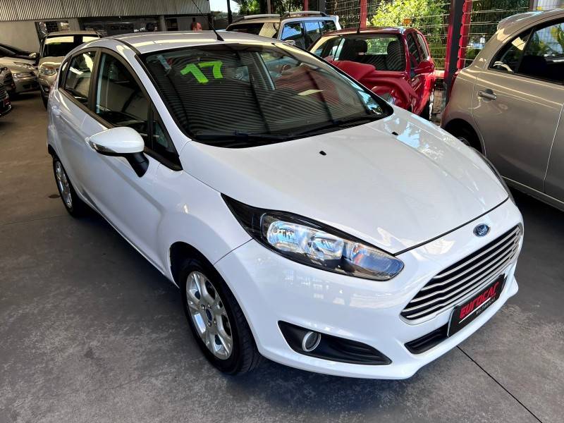 FORD - FIESTA - 2017/2017 - Branca - R$ 57.900,00