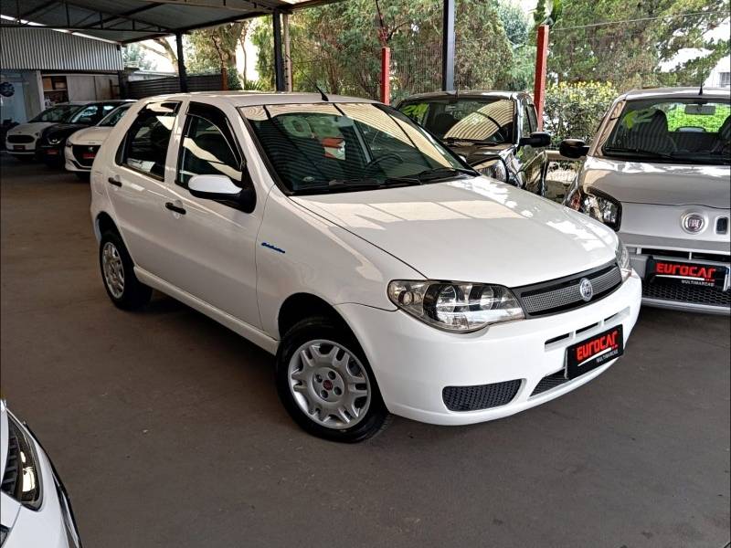 FIAT - PALIO - 2007/2008 - Branca - R$ 24.900,00