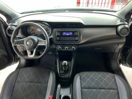 NISSAN - KICKS - 2018/2018 - Cinza - R$ 71.900,00