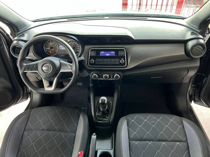 NISSAN - KICKS - 2018/2018 - Cinza - R$ 71.900,00